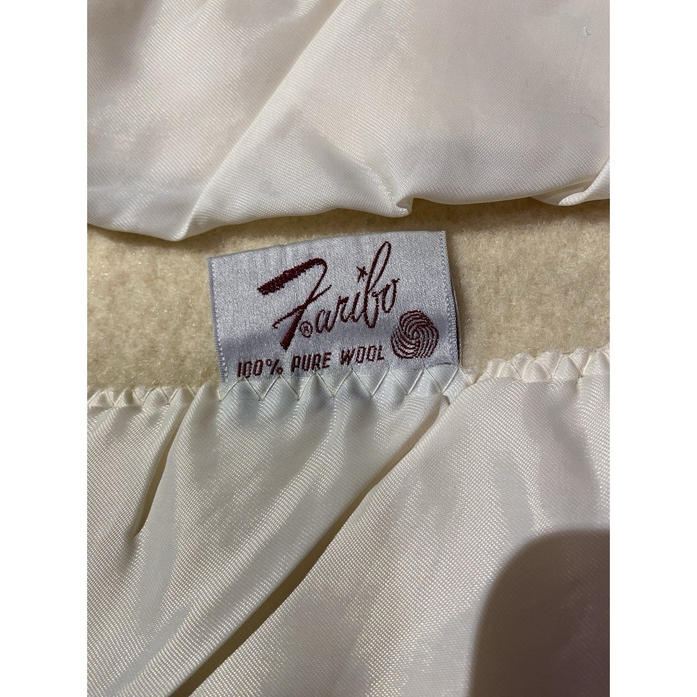 Faribo Cream Wool Blanket w/ Satin Edge Twin 57 x 77 Inch Vintage